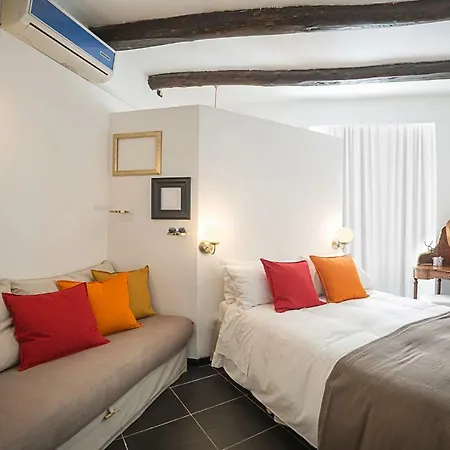 Guest house Futura Retro 3*